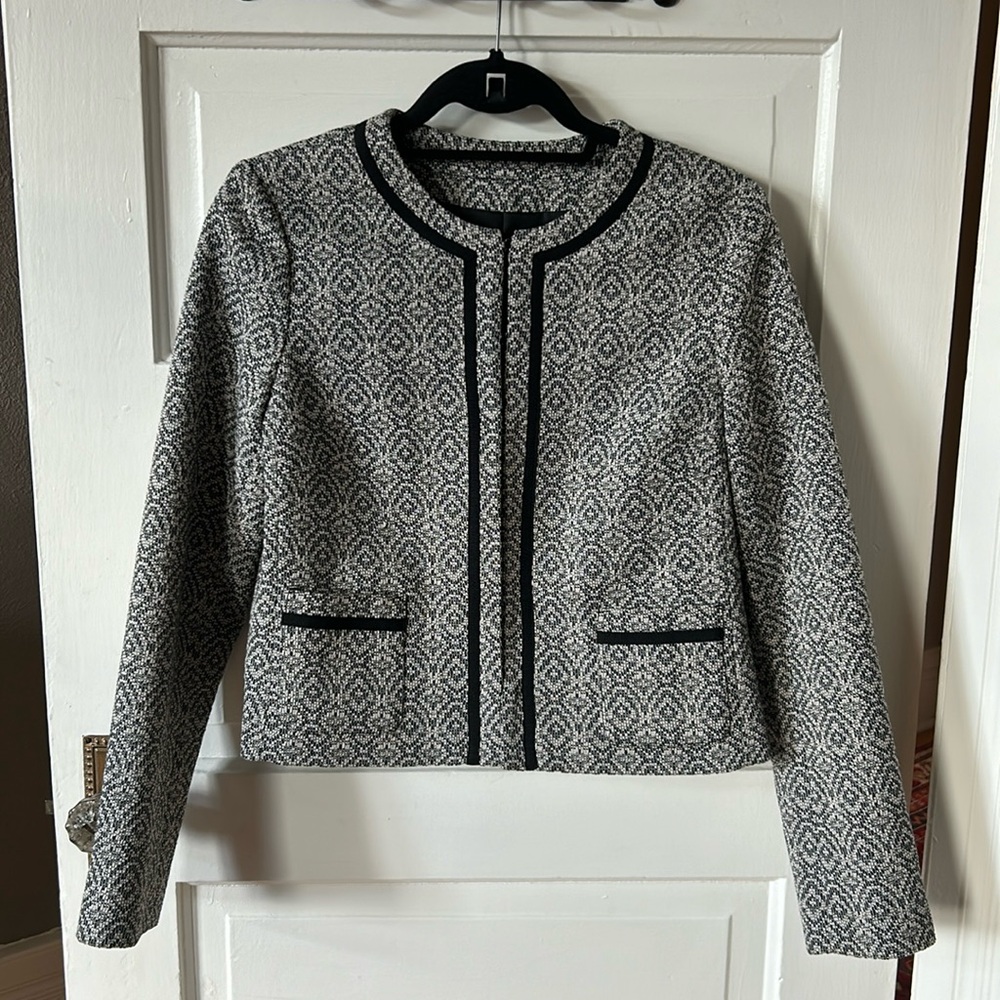 Banana Republic - Cropped Blazer - Sz 6